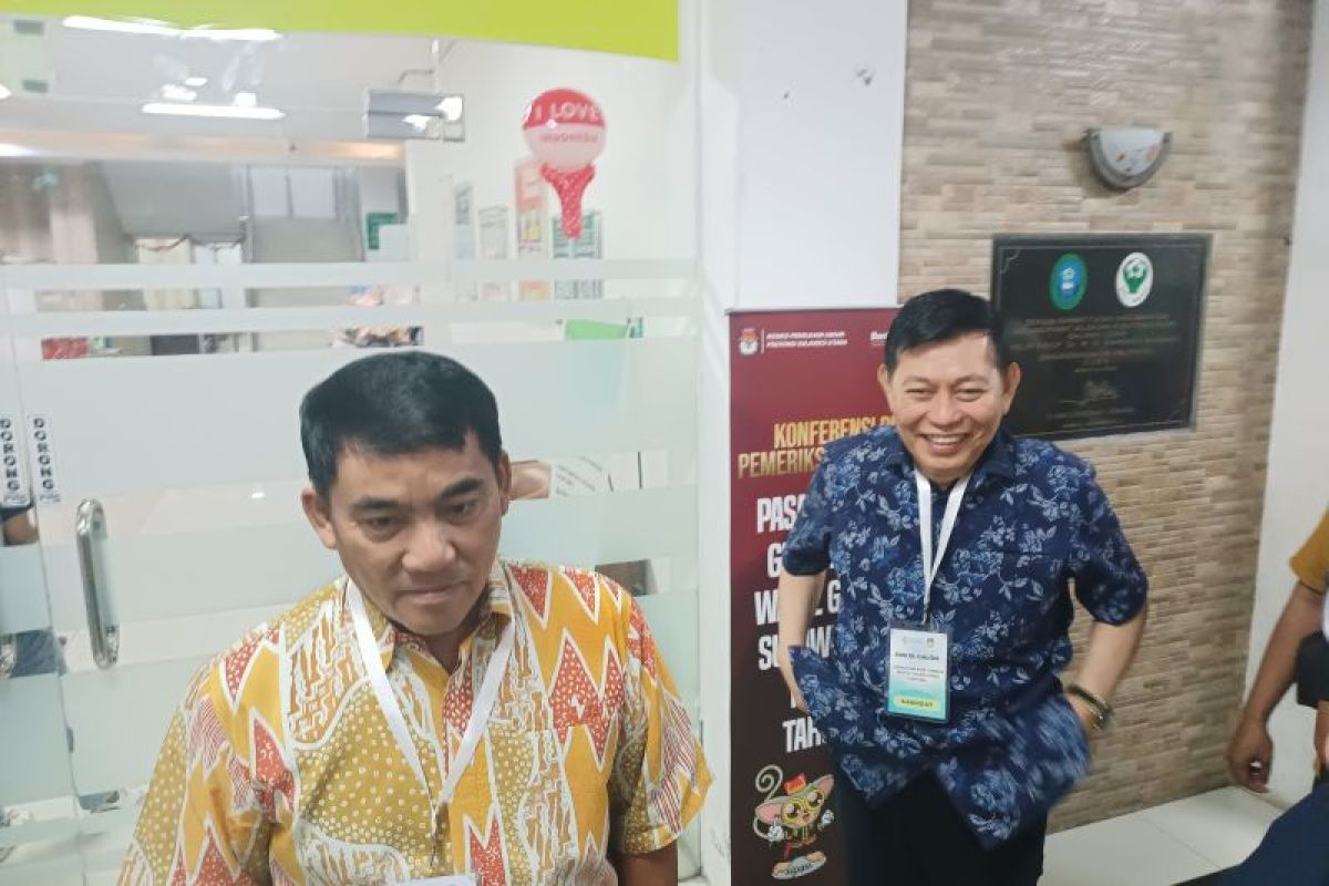 Yulius Selvanus-Victor Mailangkay periksa kesehatan di RSUP Kandou