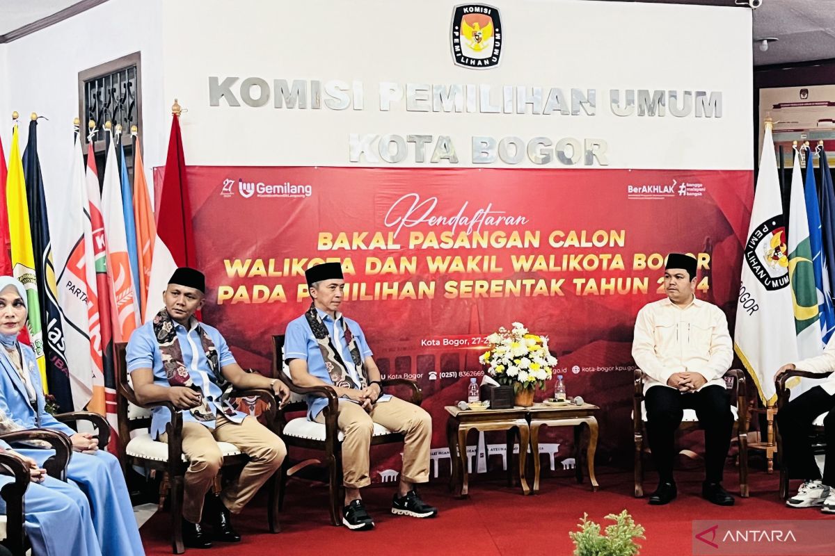 KPU Kota Bogor terima Dedie-Jenal sebagai pendaftar pertama Pilkada 2024