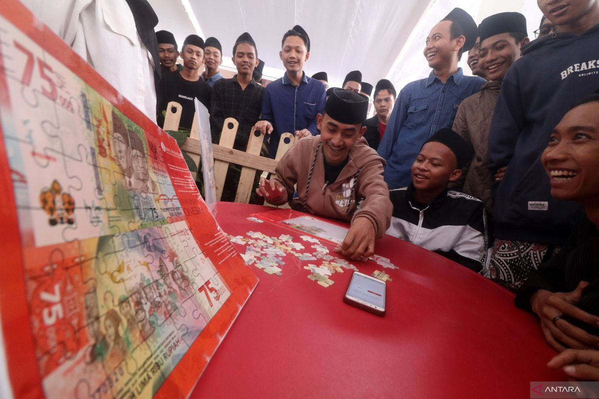 Melemah 35 poin, rupiah Jumat pagi  Rp15.459 per dolar AS