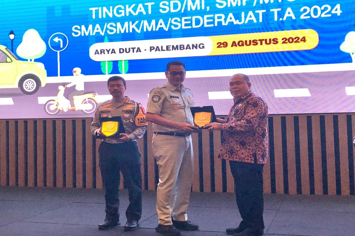 Jasa Raharja edukasi keselamatan berkendara ke 200 guru di Sumsel