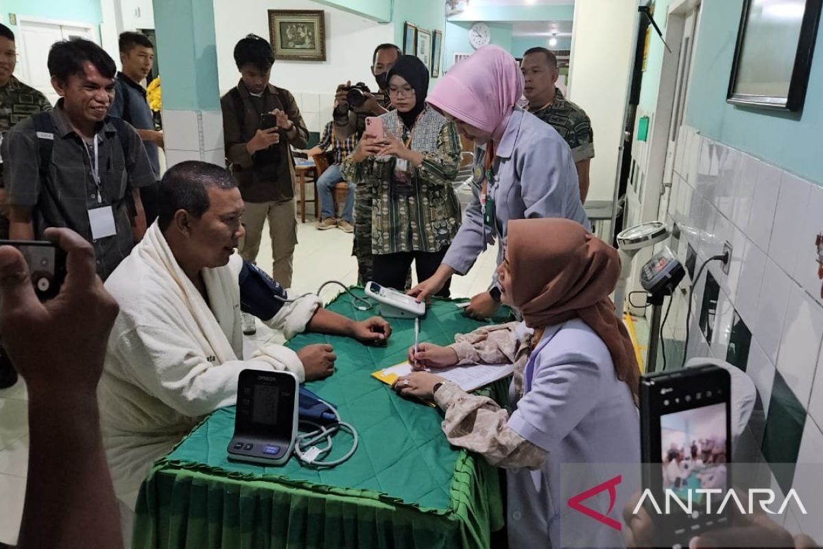 Dua pasang bakal calon gubernur Jambi selesai jalani pemeriksaan kesehatan