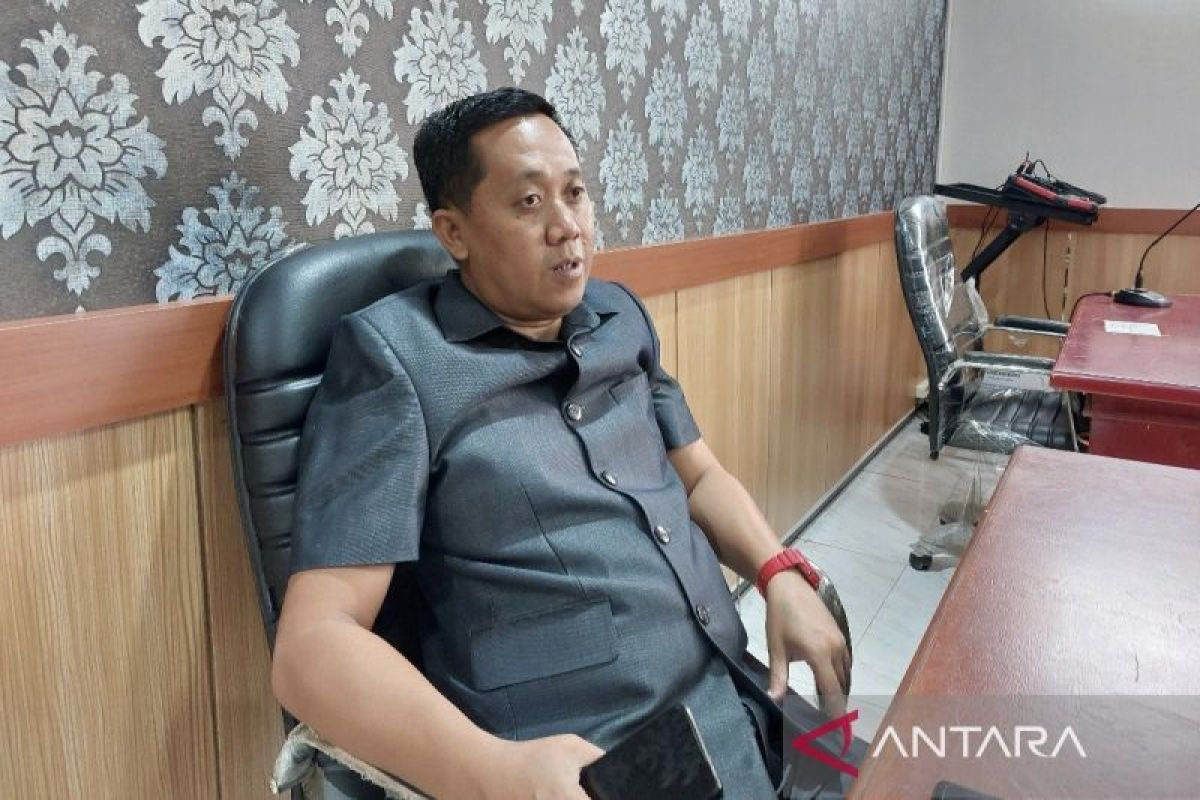 Legislator minta sekolah di Palangka Raya mendata jajanan pedagang