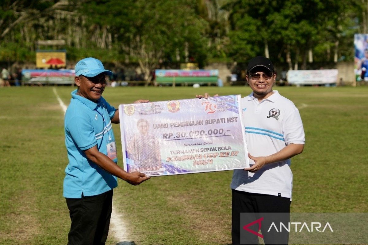 Bupati HST dukung pembinaan atlet sepak bola lewat Kemboja Cup