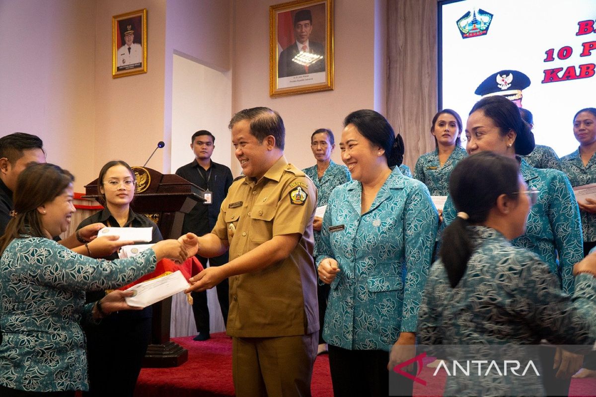 Bupati Bangli buka bimtek 10 program pokok PKK