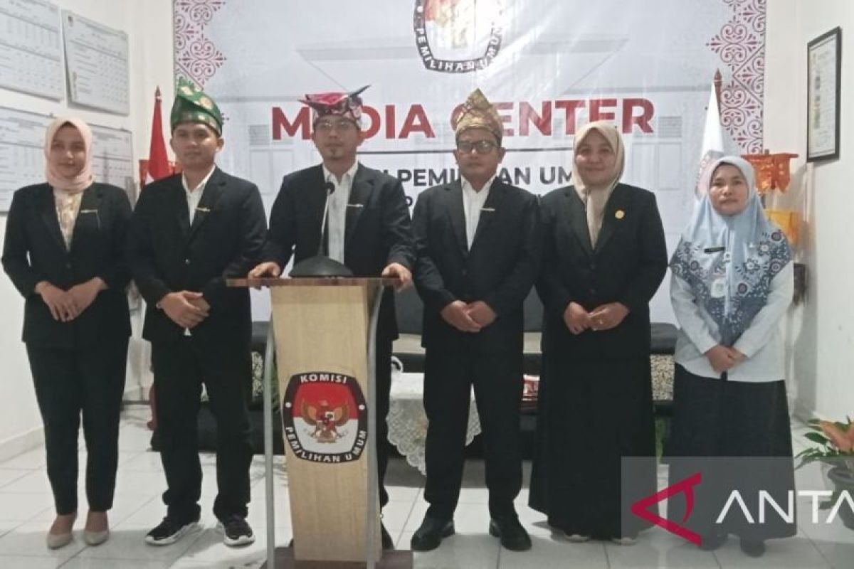 KPU Belitung kembalikan berkas satu paslon Pilkada 2024