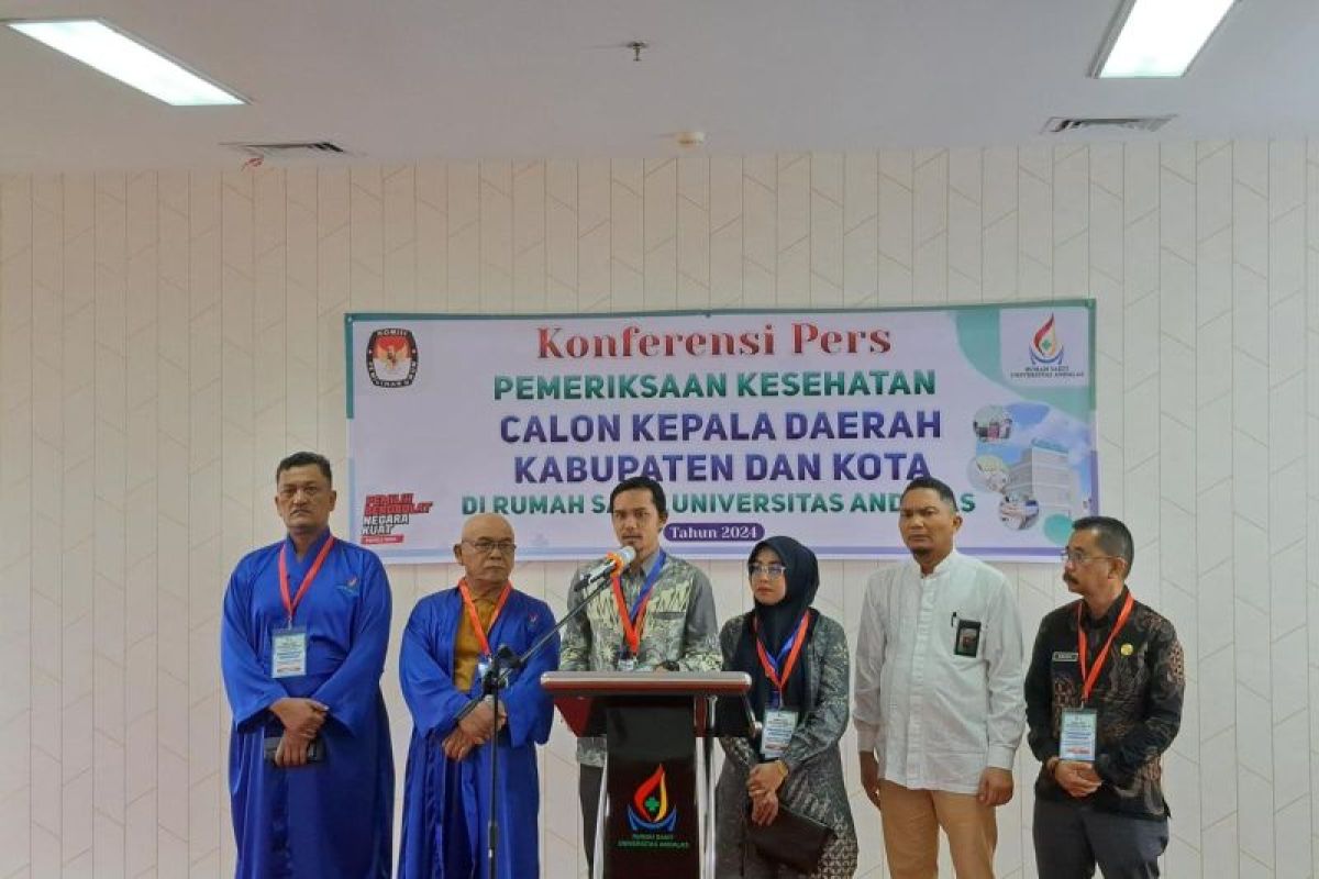 Dua pasangan bakal calon bupati dan wakil bupati Pasaman Barat jalani tes kesehatan di RS Unand