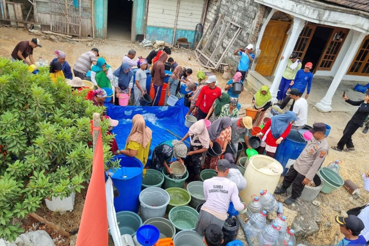 Sebanyak 12 desa di Lamongan kekeringan akibat perubahan iklim