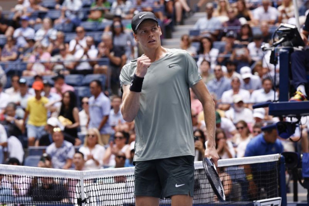 Jannik Sinner terus melaju saat para mantan juara US Open tersingkir