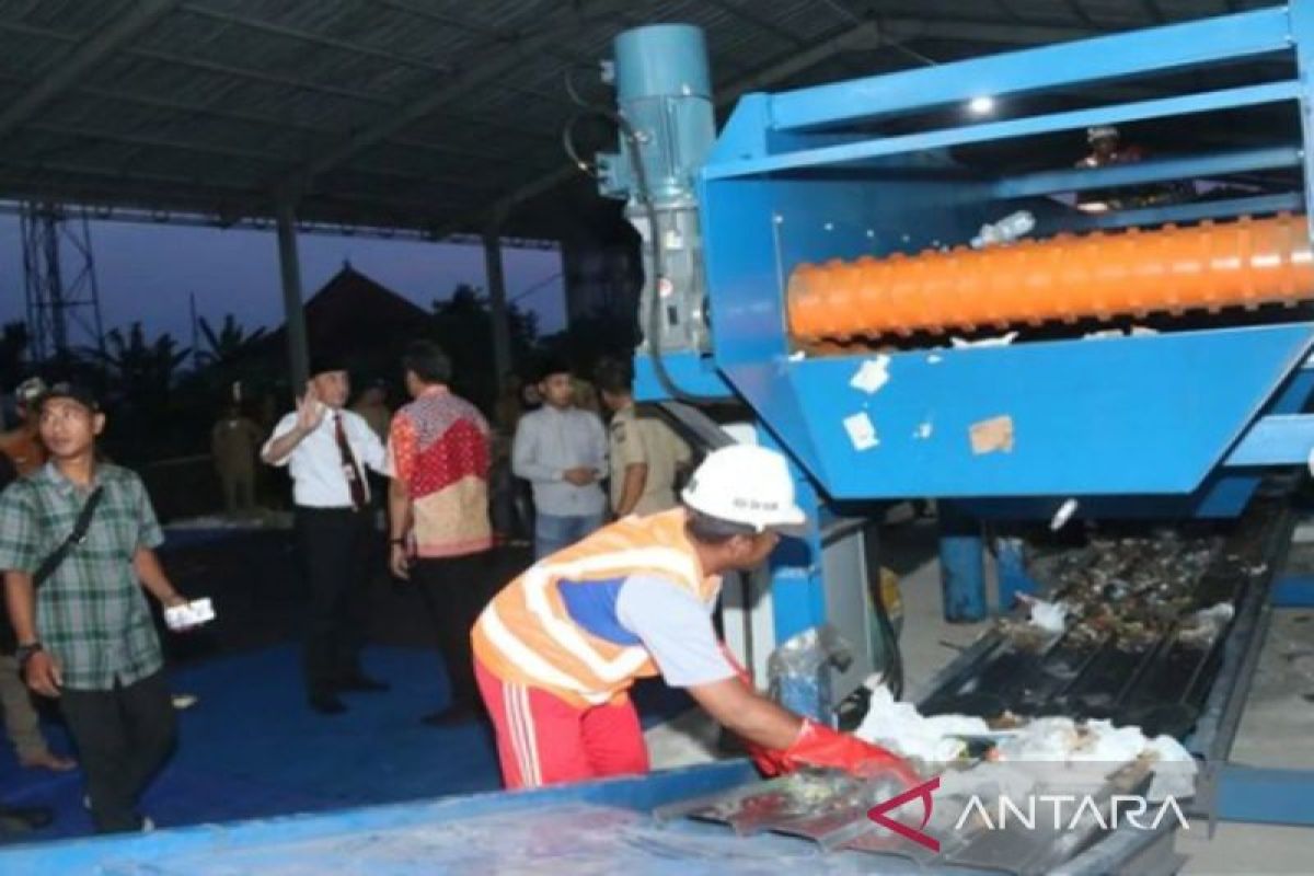 Pemkab Bangkalan atasi persoalan sampah dengan TPST