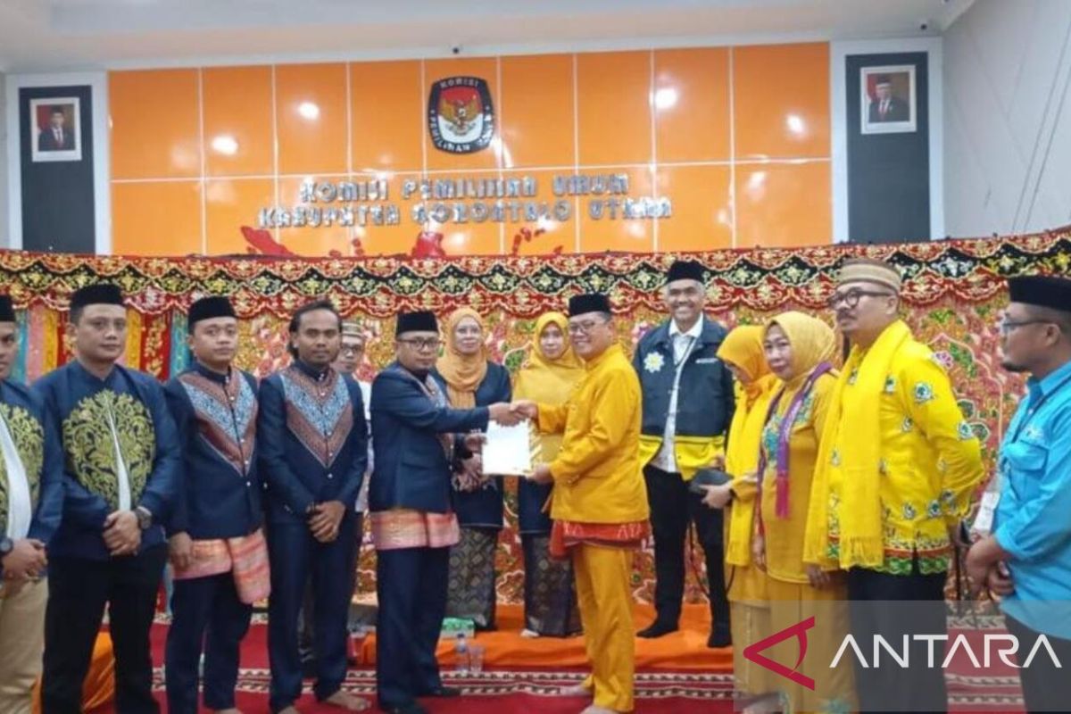 Thariq Modanggu dan Nurjanah Yusuf daftar bapaslon pilkada