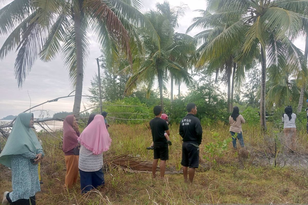 Masyarakat Belitung antusias saksikan latihan pendaratan amfibi