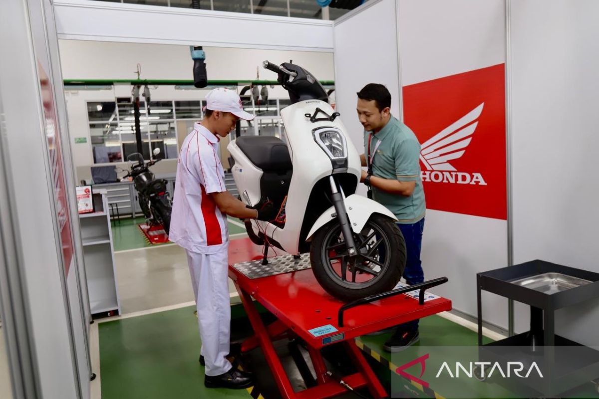 Kalibrasi kompetensi teknisi Ahass merambah hingga motor listrik dalam Technical Skill Contest 2024