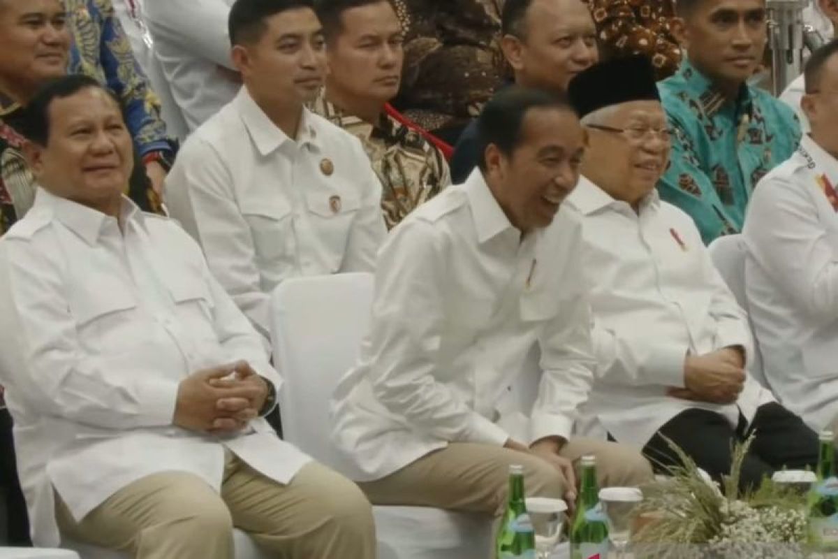 Joko Widodo senang dan gembira hadir perdana pada acara internal Gerindra