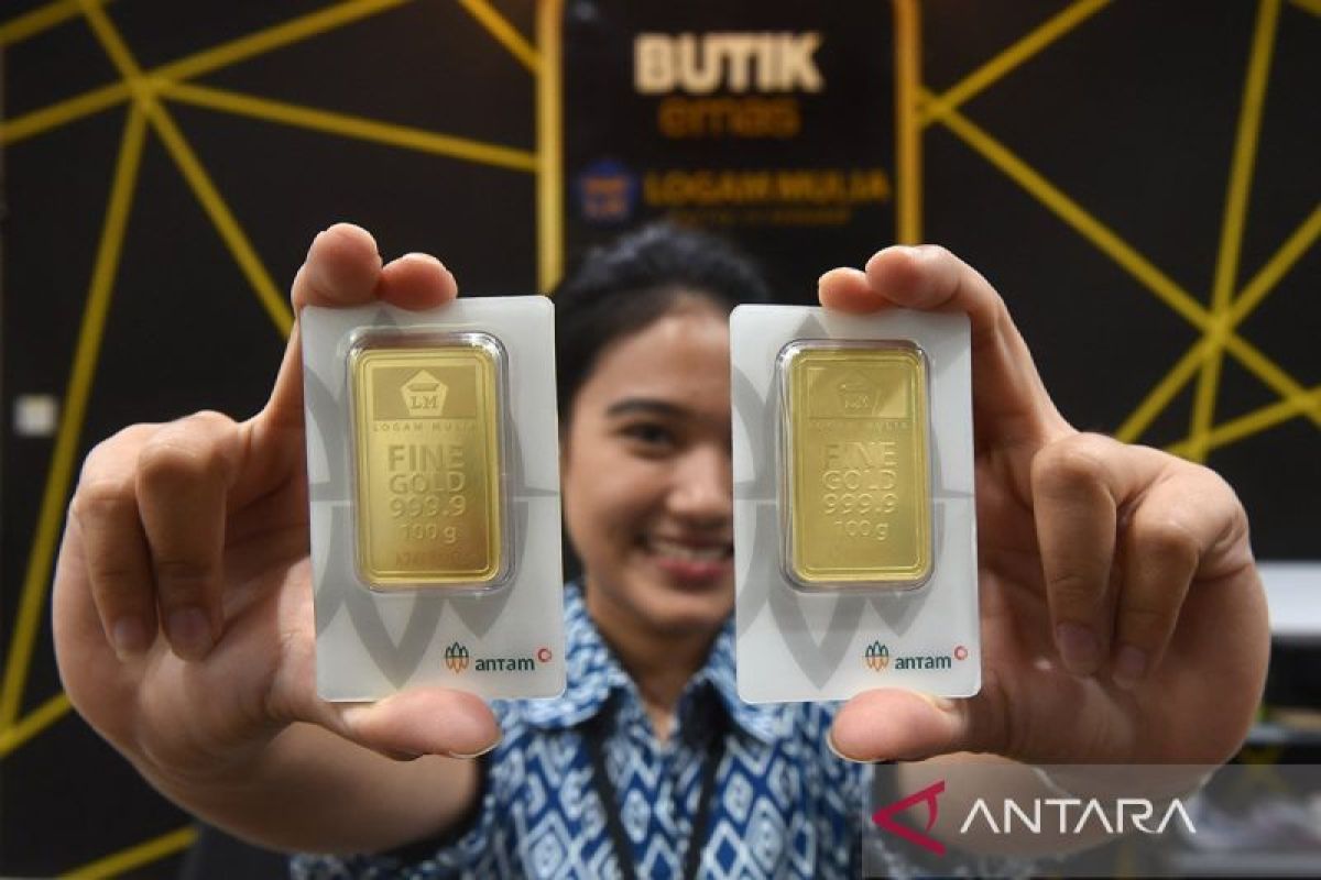 Harga Emas Antam Hari Ini Merosot Rp9 000 Jadi Rp1 405 Juta Per Gram 