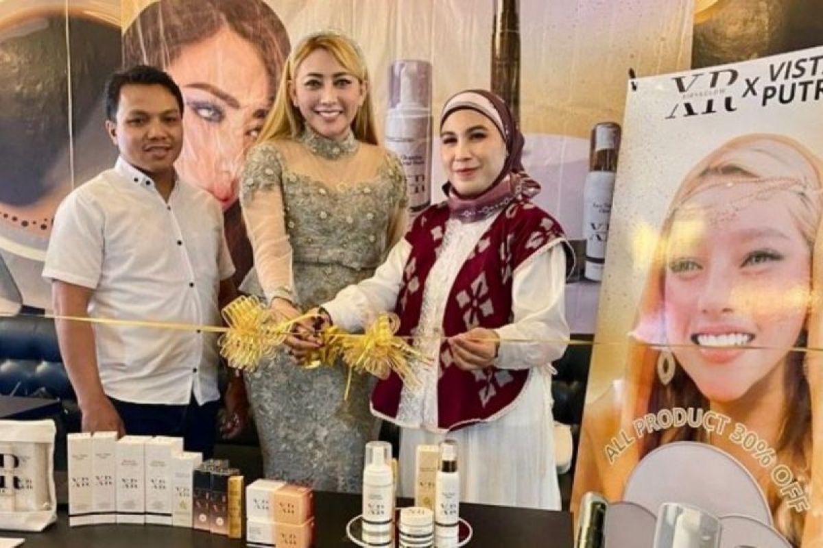 Vista Putri jadi brand ambassador skincare Xiryaglow