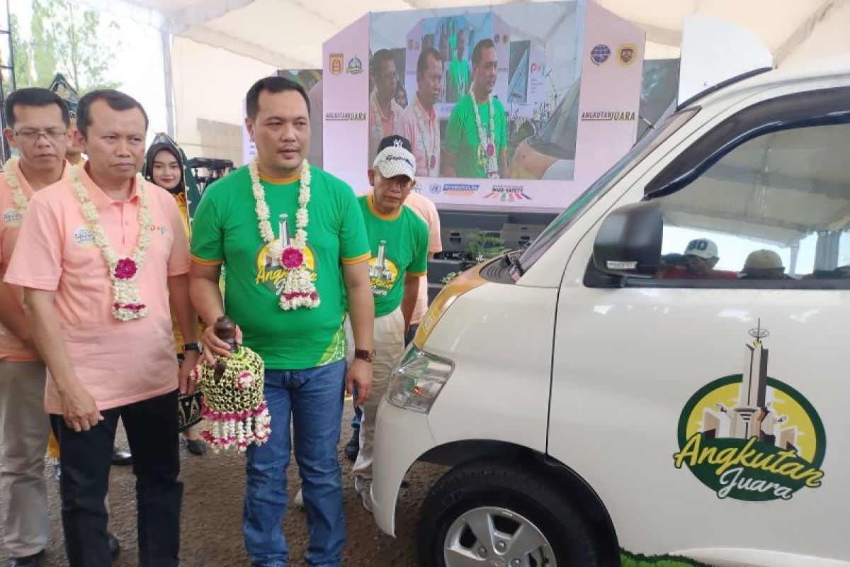 Pemkot Banjarbaru Kalsel luncurkan transportasi gratis "Juara"