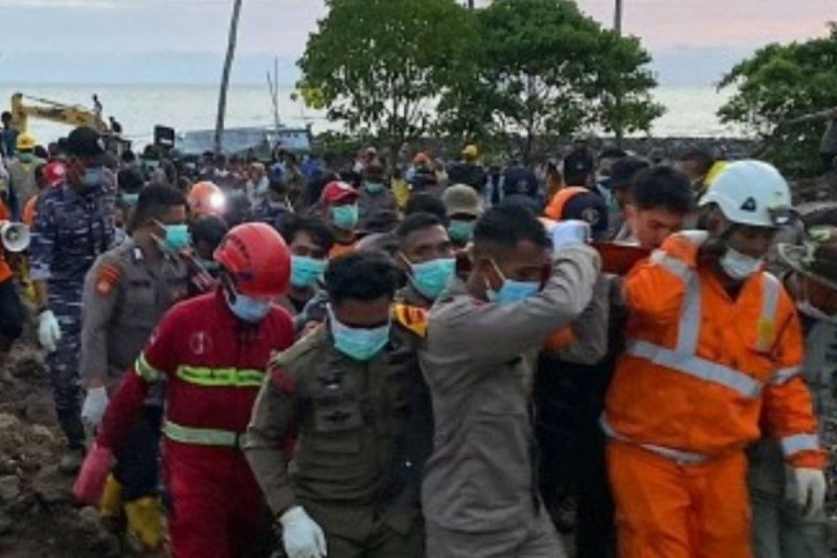 Tim SAR berhasil temukan satu korban banjir  Ternate