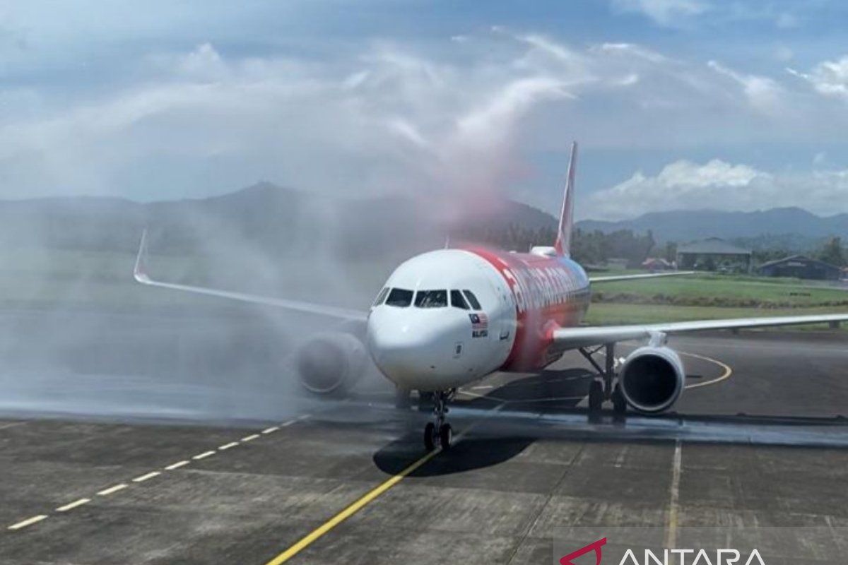 Pemprov: Penerbangan Air Asia Manado-Kinabalu naikkan pariwisata Sulut