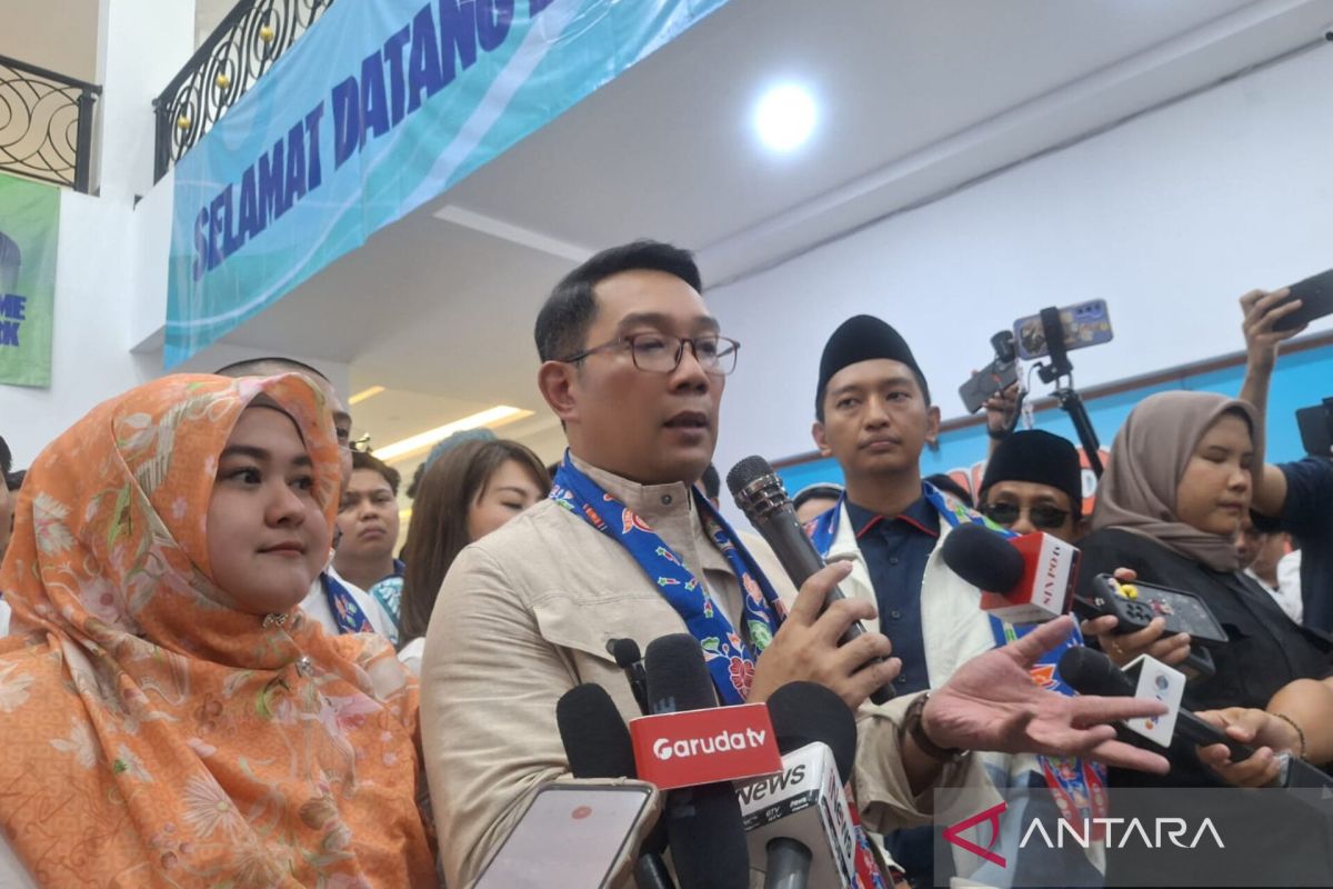 Ridwan Kamil berencana buat aplikasi dan mobil curhat di Jakarta