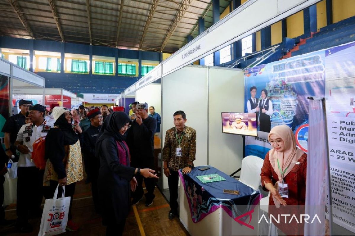 Pemkab Banyuwangi dan 61 perusahaan gelar bursa kerja