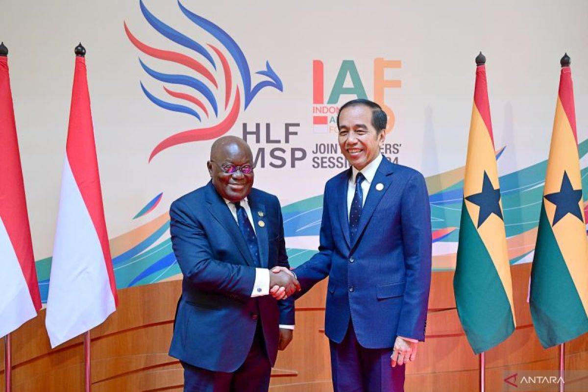 Indonesia, Ghana concur on intensifying bilateral relations at IAF