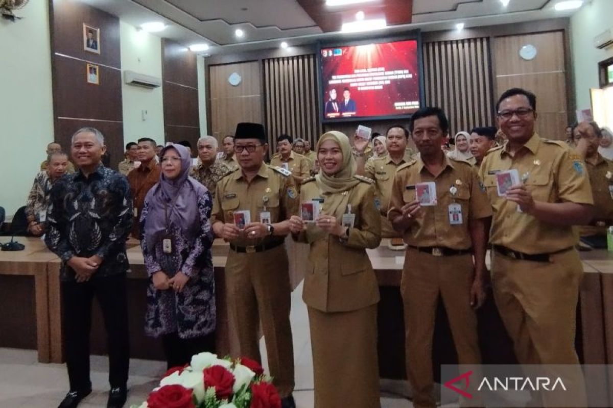 Pemkab Demak uji coba penggunaan kartu kredit pemda di lima OPD