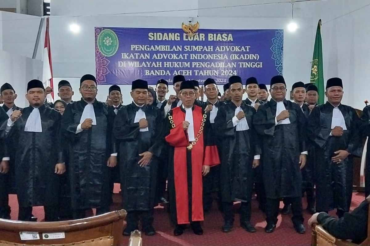 Pengadilan Tinggi Banda Aceh ambil sumpah 30 advokat