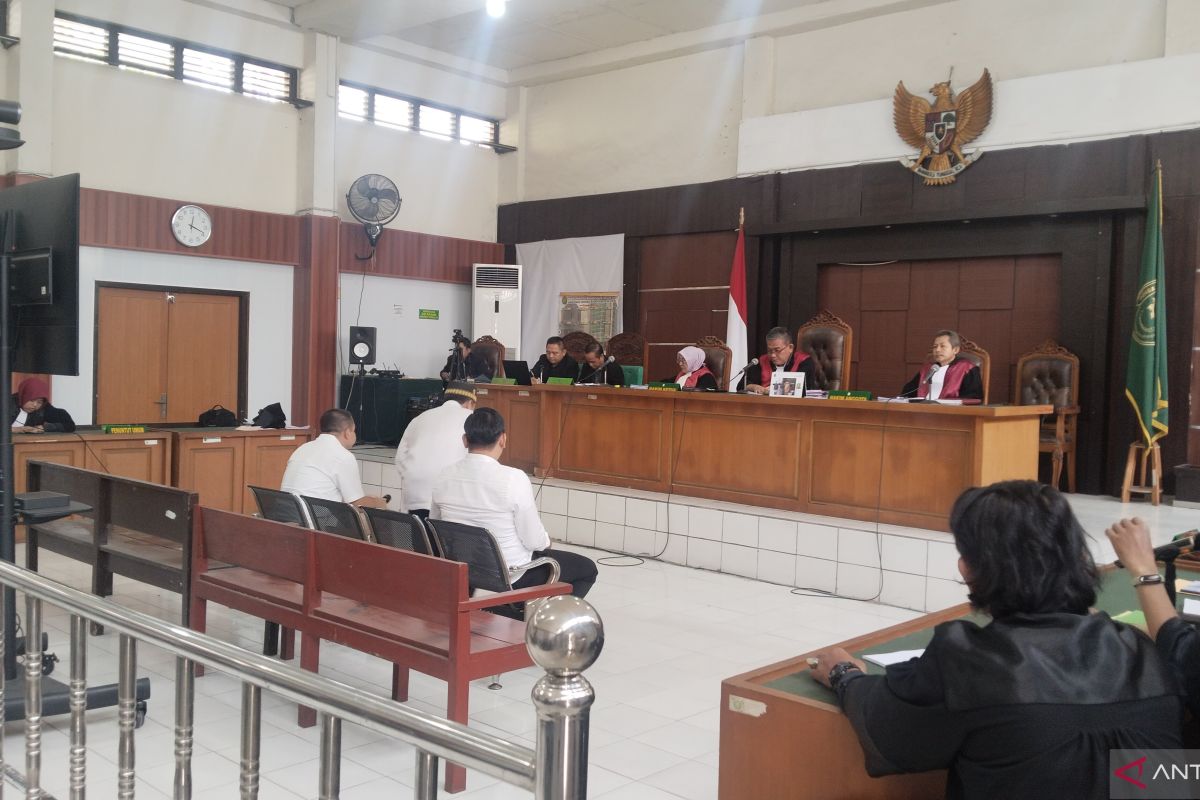 PN Palembang adakan  sidang perdana kasus korupsi internet