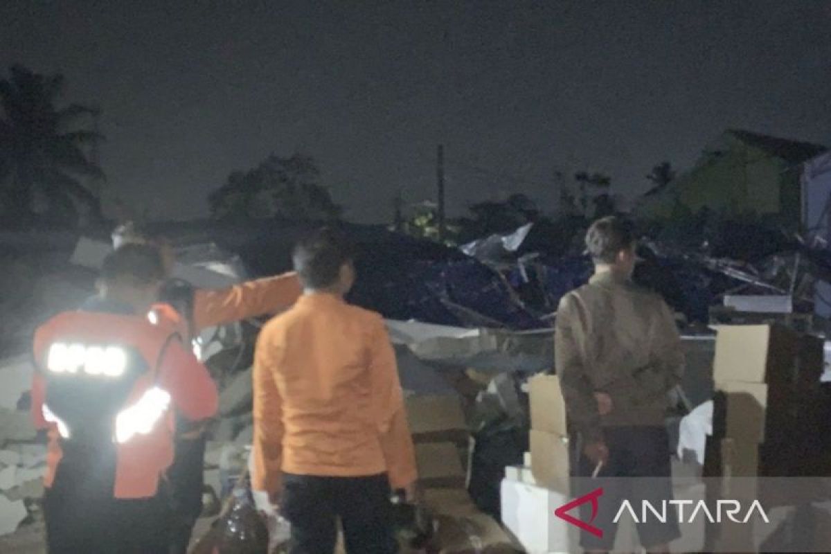 BPBD nyatakan puting beliung di Pamijahan Bogor telan 2 korban jiwa