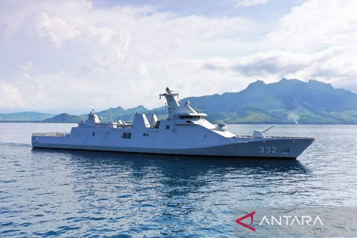 KRI GNR-332 berlayar menuju Darwin ikut Latma Kakadu 2024