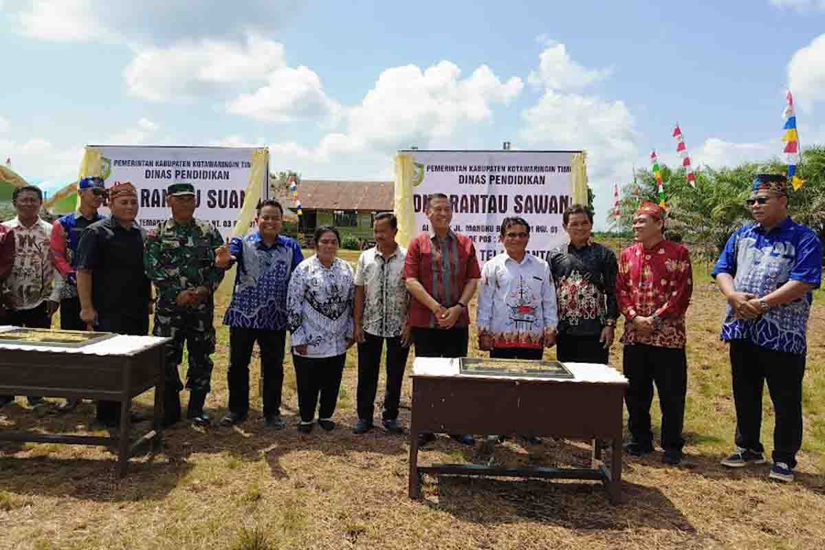 Gencarkan pemerataan pendidikan, Pemkab Kotim resmikan empat bangunan SD