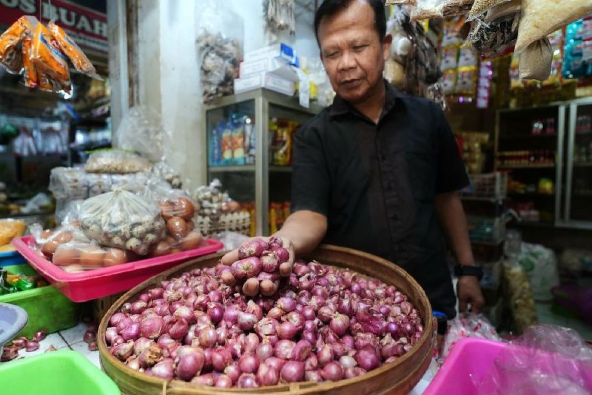 Turunnya harga beberapa komoditas sebabkan deflasi Agustus di Madiun