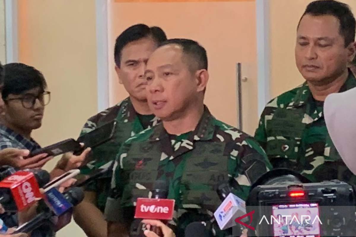 TNI commander receives president's order to form cyber military force