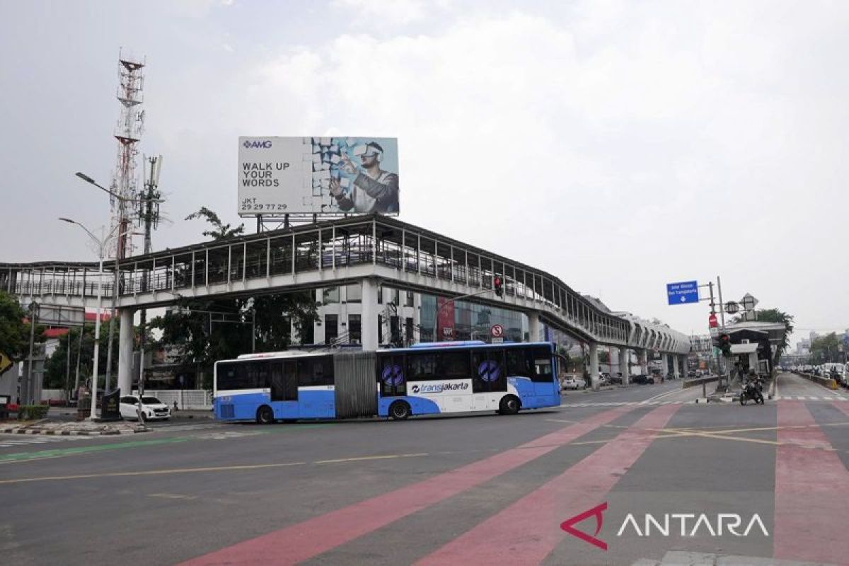 TransJakarta kembali operasikan Halte Velodrome yang dilengkapi wifi