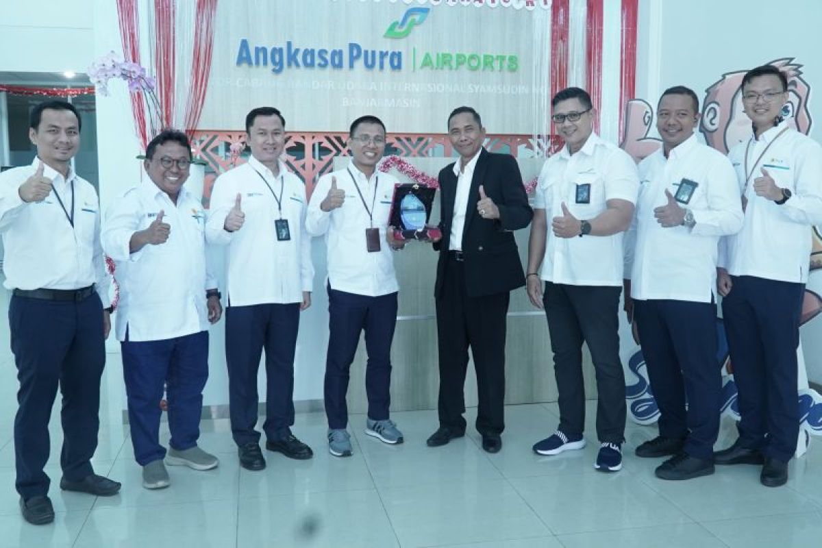 PLN-community strengthen relations on National Customer Day