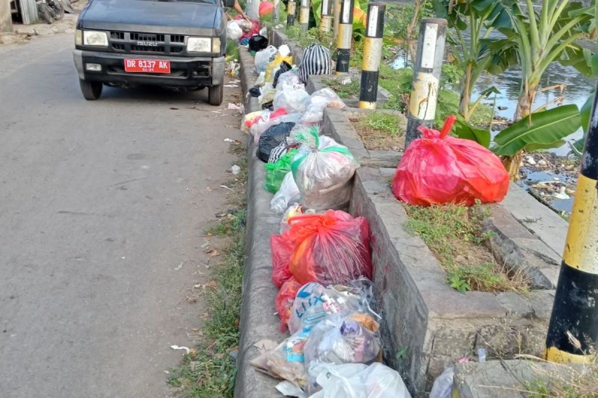 DLH Mataram bangun bank sampah induk