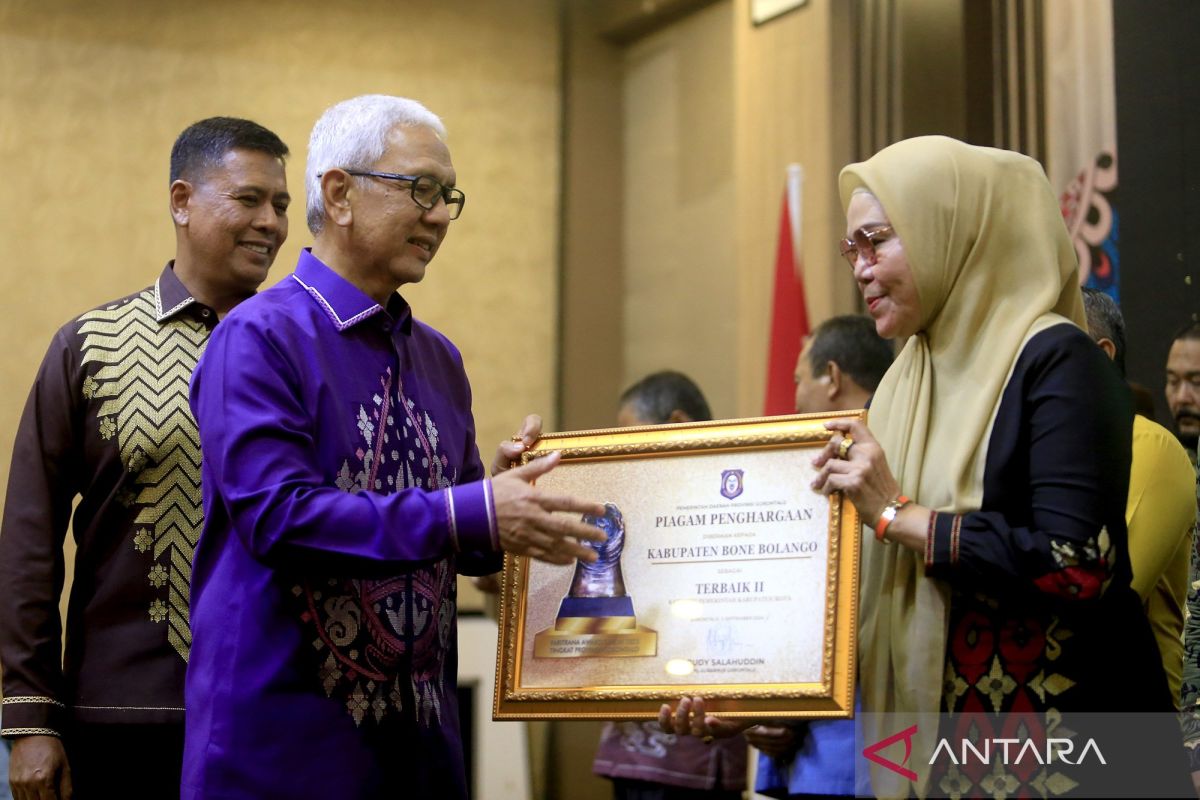 Bupati Bone Bolango berkomitmen tingkatkan cakupan peserta BPJamsostek