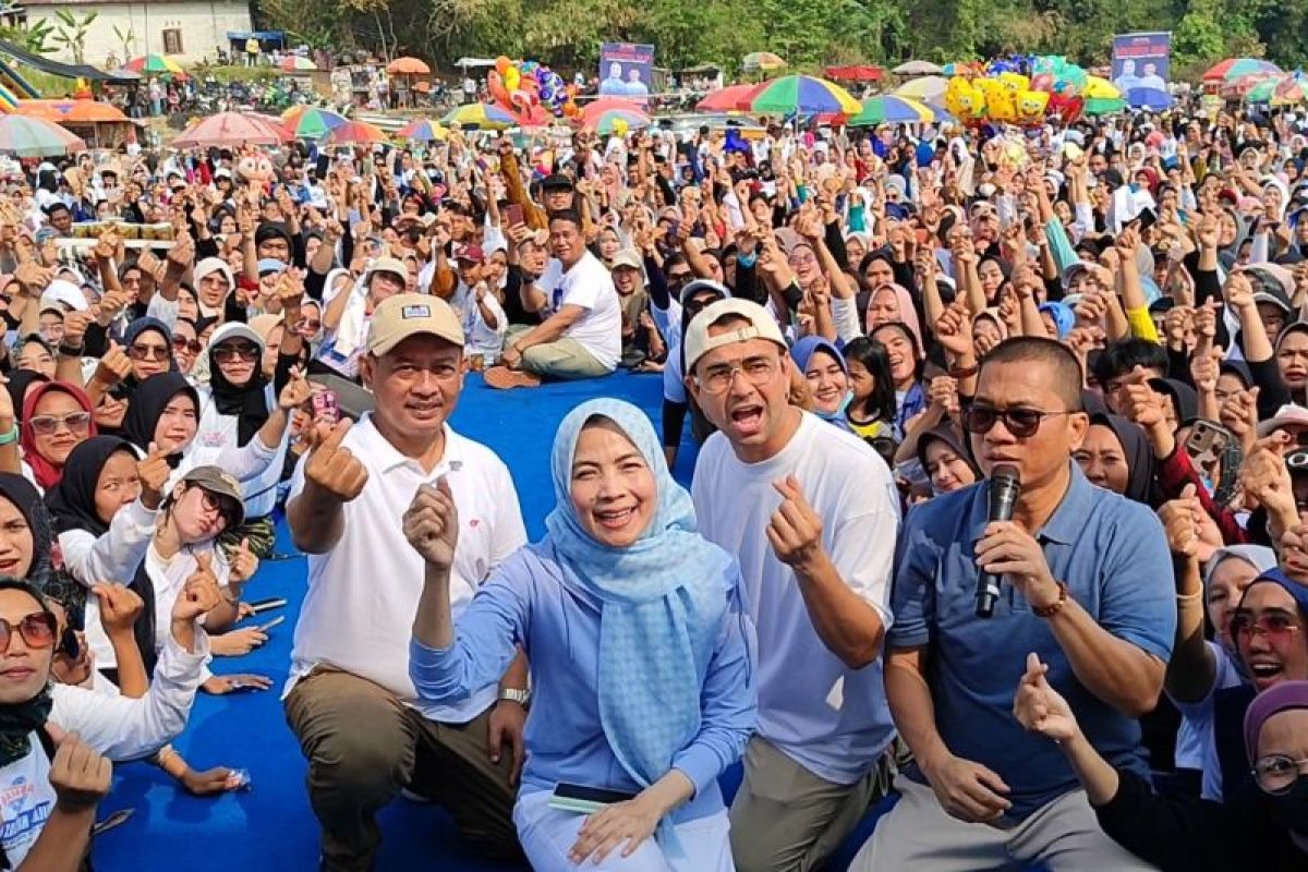 Raffi Ahmad meriahkan Senam Sehat Bahagia bersama Zakiyah-Najib