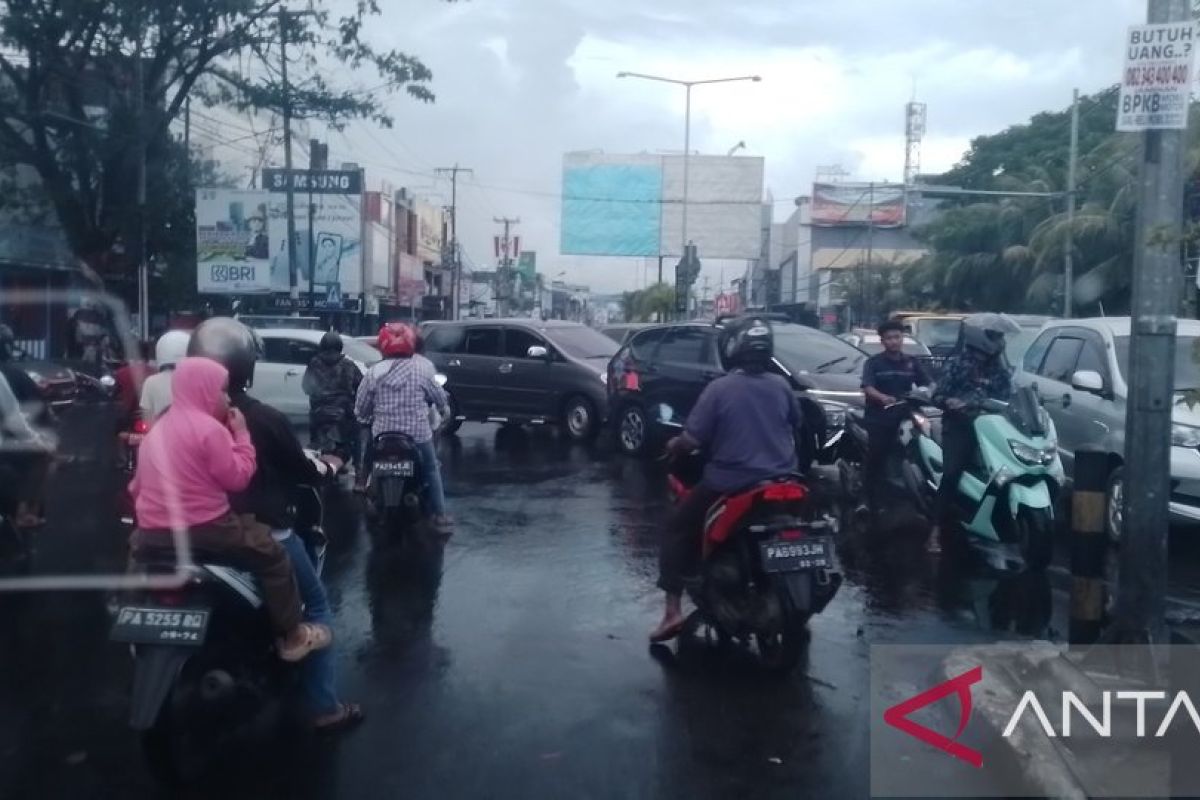 Pj Bupati Jayapura minta OPD Dinas PUPR perhatikan drainase tersumbat