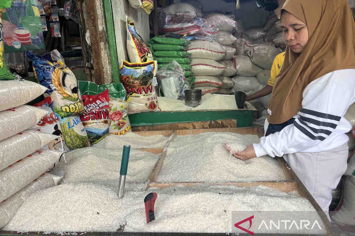 Harga pangan pada Kamis fluktuatif, beras premium stabil Rp15.520 per kg