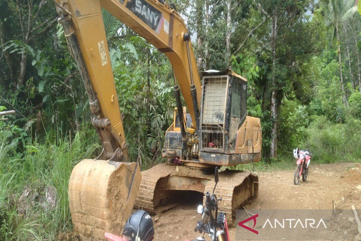 KPH IX tertibkan pertambangan emas ilegal di Desa Aek Nabara