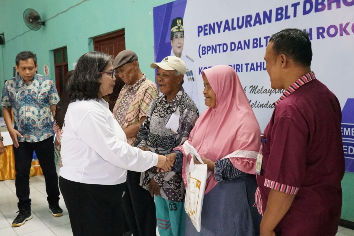 Pemkot Kediri salurkan bantuan pangan non-tunai untuk warga 