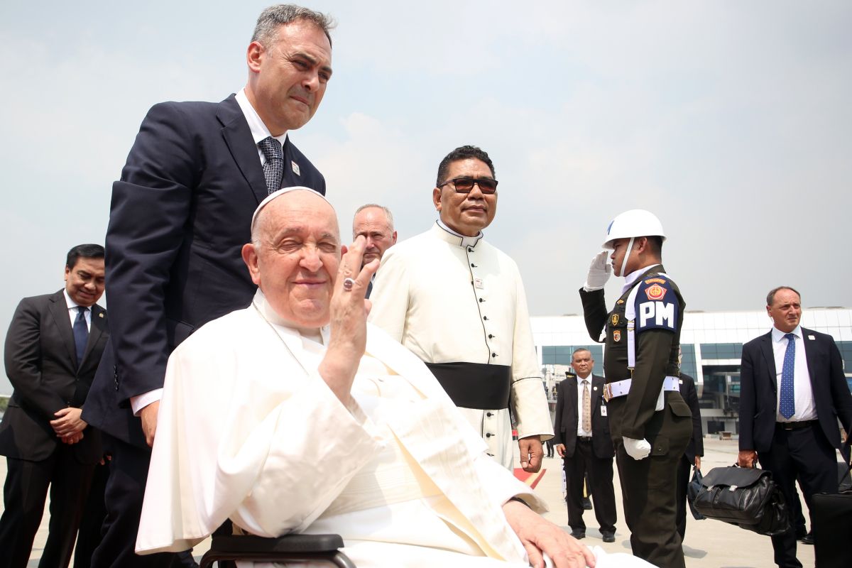 PGI: Paus Fransiskus tokoh yang memeluk kemiskinan Yesus
