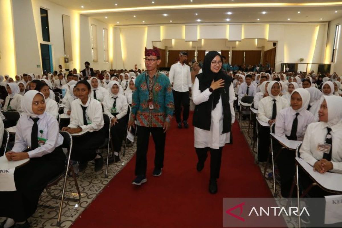 Banyuwangi dorong mahasiswa asah kemampuan bersaing di dunia kerja