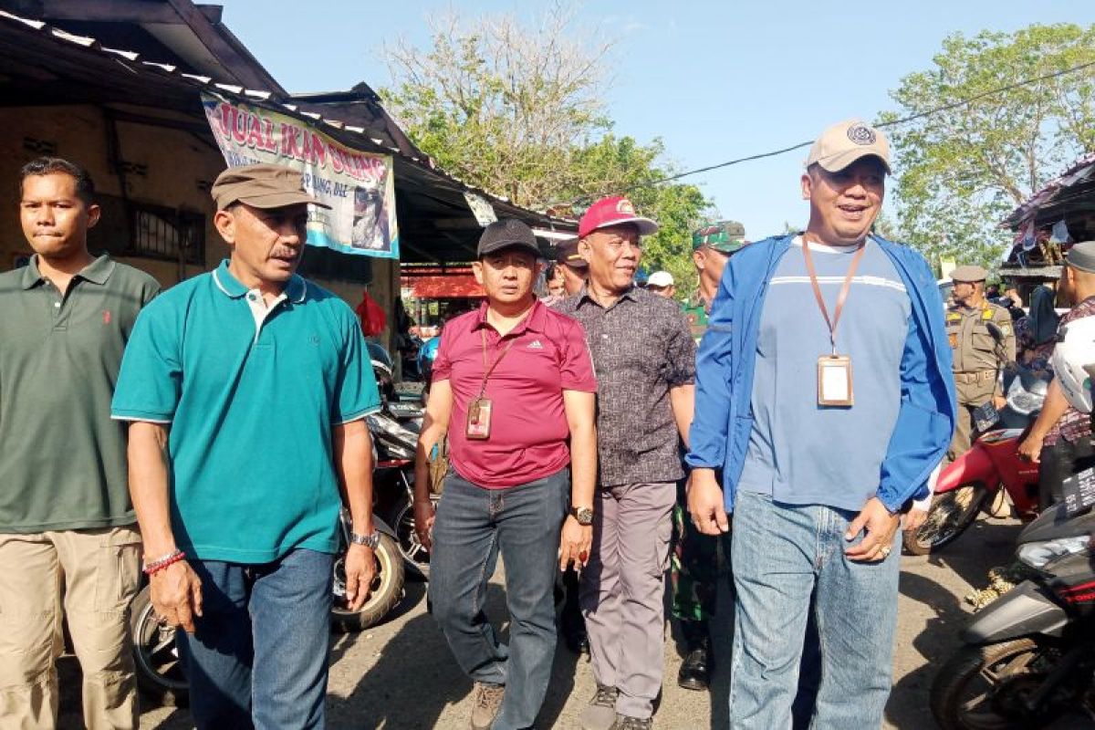 Pj Bupati Belitung serap aspirasi pedagang pasar Tanjung Pandan