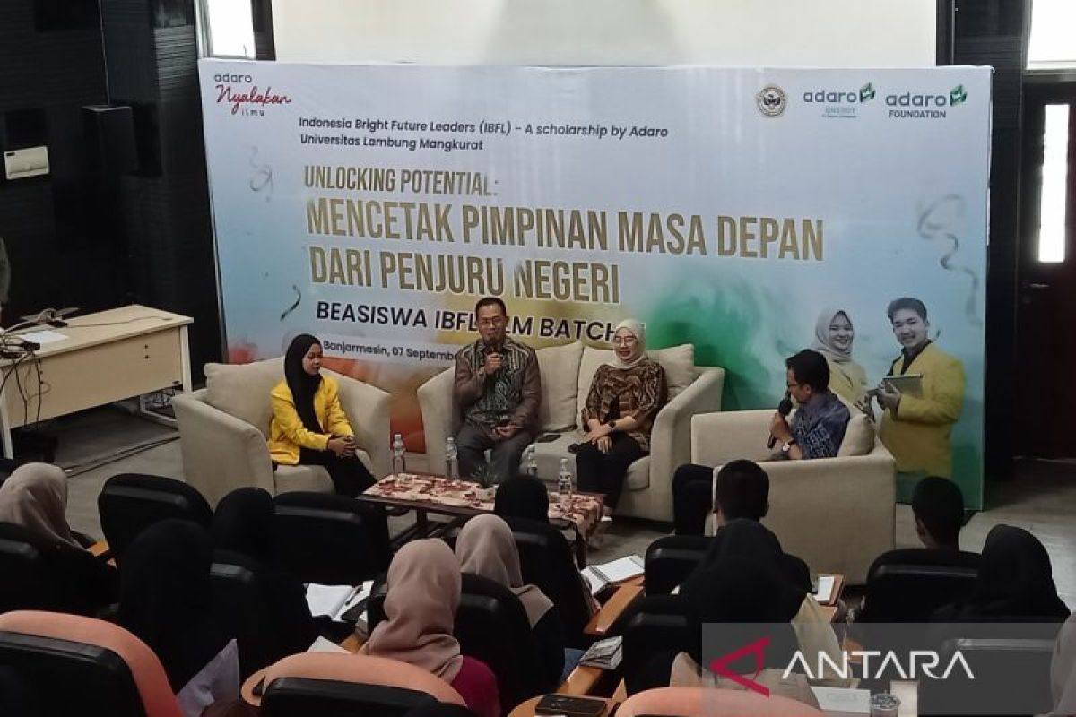 Ratusan mahasiswa ULM terima beasiswa IBFL dari Adaro Nyalakan Ilmu