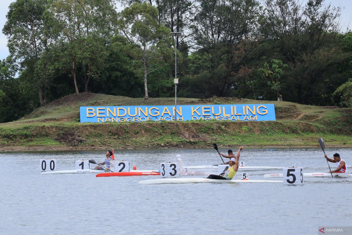 Pedayung Kalsel rebut medali emas pada nomor kayak 200 meter PON XXI