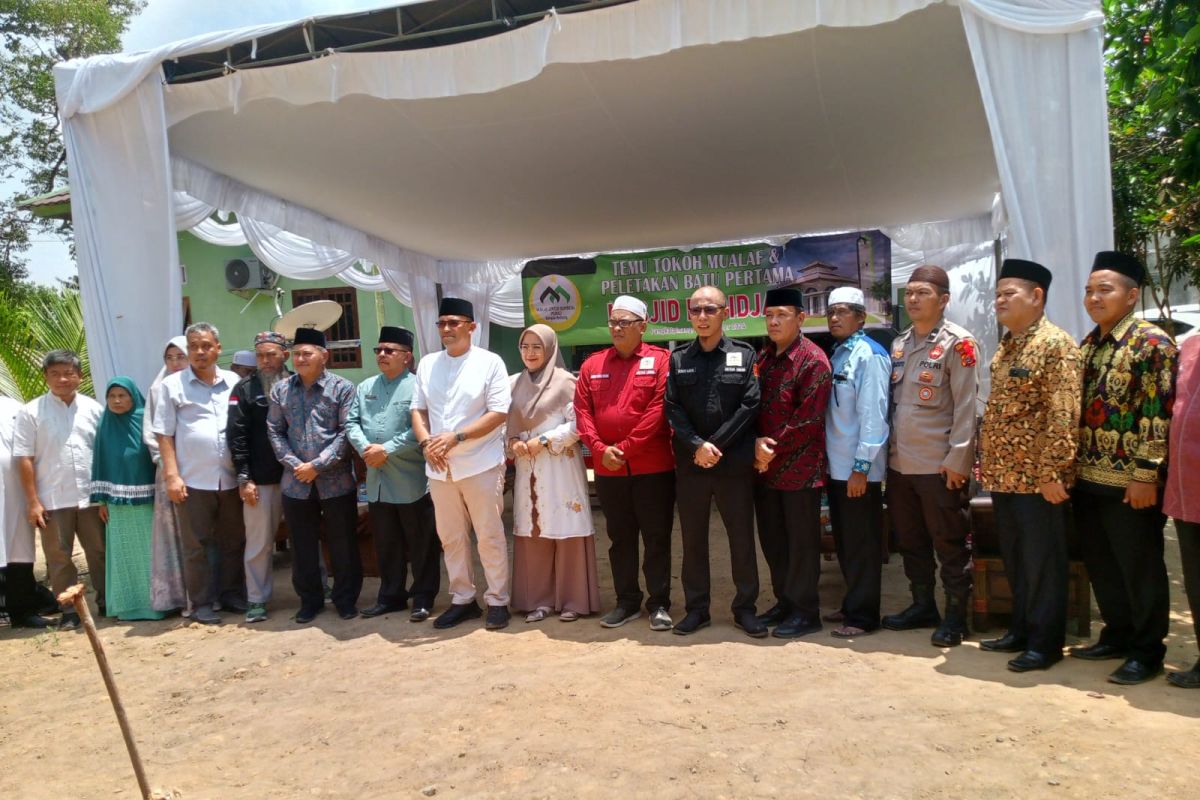 Pertama di Bangka Belitung, PJ Walikota letakkan batu pertama pembangunan gedung mualaf center