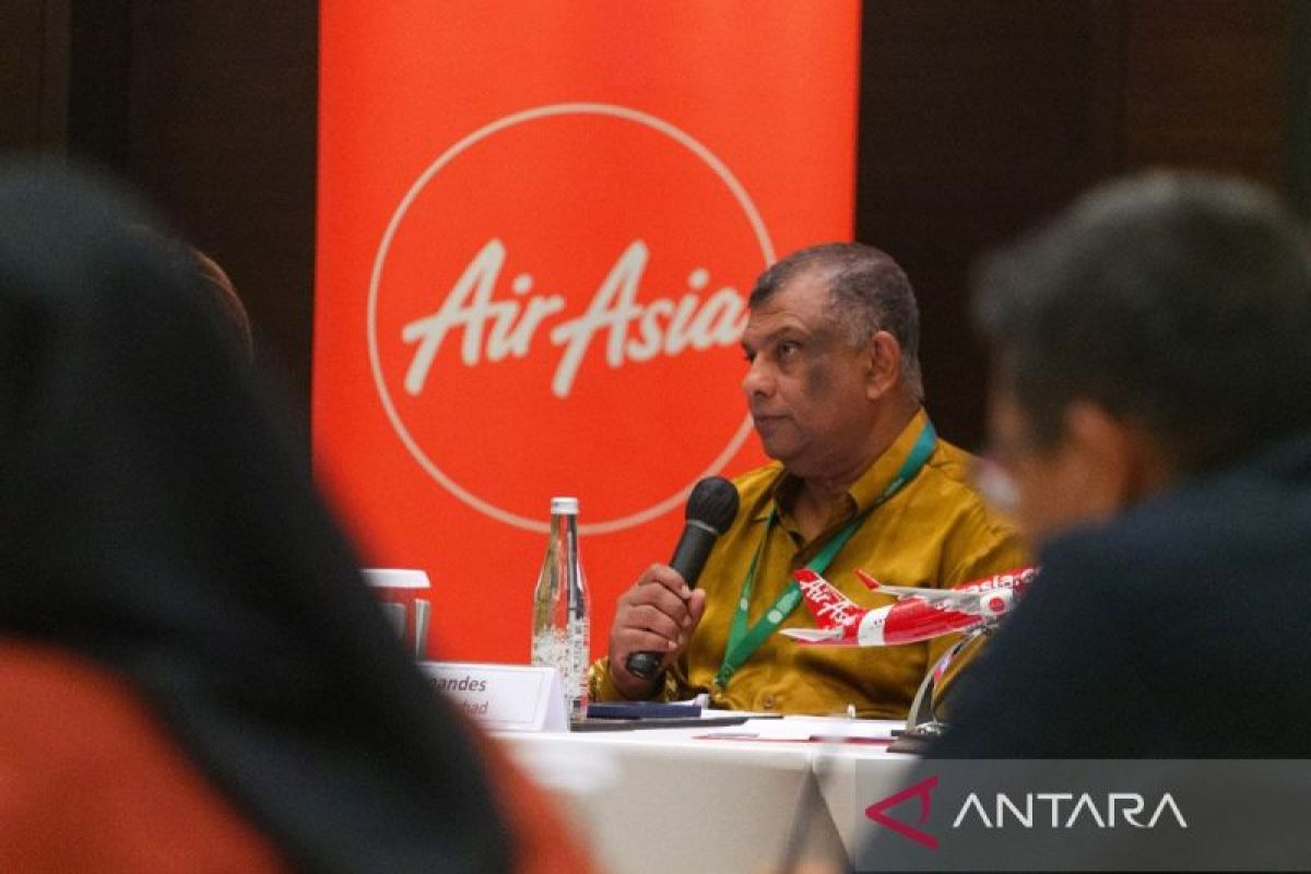 Indonesia receives Air Asia CEO's input on domestic plane tickets