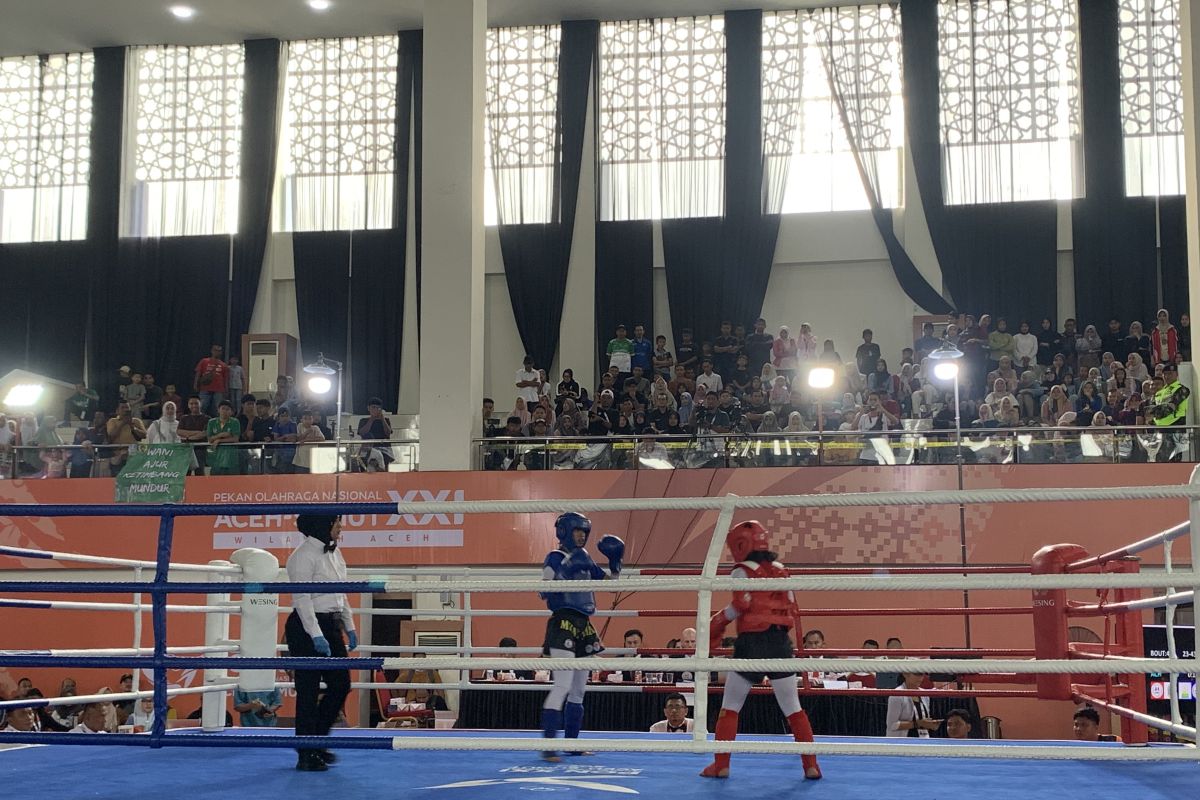 Muaythai rampungkan pertandingan perempat final laga putri PON 2024